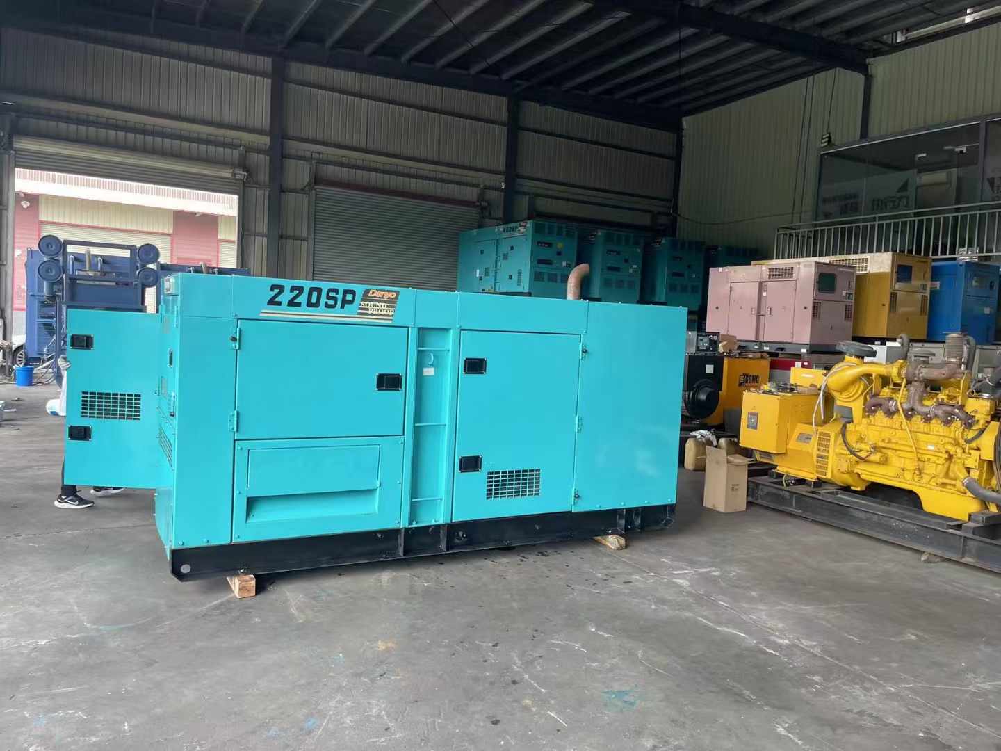 雁塔800kW 柴油发电机的输出电流波动范围是多少?